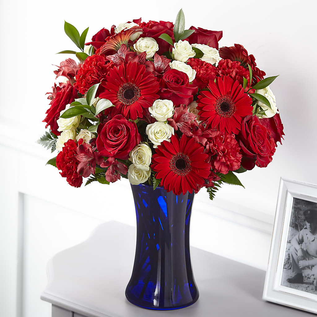 Hearts Embrace Bouquet – STEMZ FLORIST & TREASURES, Calgary AB
