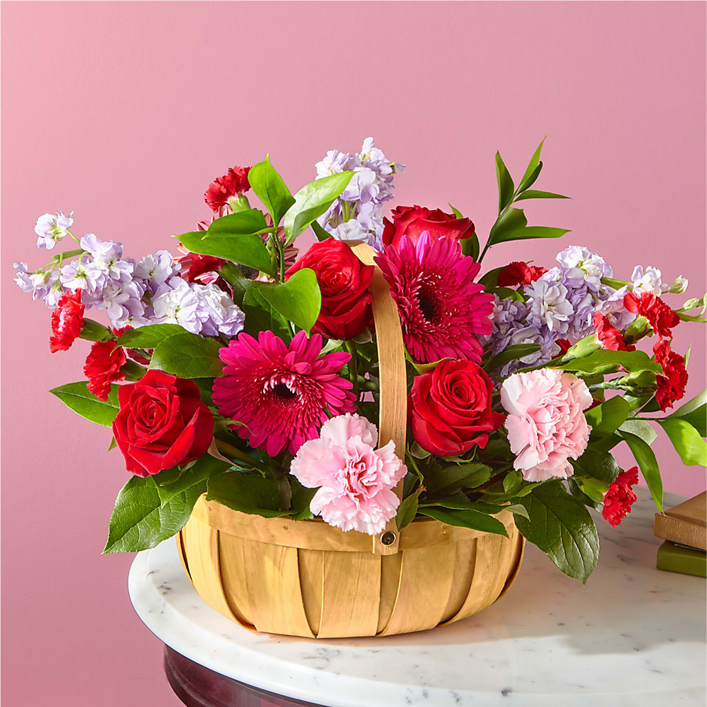 Pink Picnic Basket – STEMZ FLORIST & TREASURES, Calgary AB