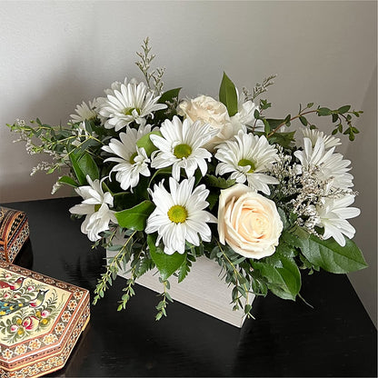 Fresh Linen Box Bouquet – STEMZ FLORIST & TREASURES, Calgary AB