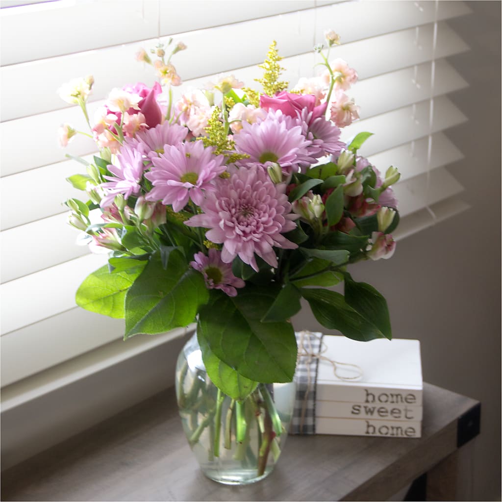 Pastel Tradition - A Florist Original – STEMZ FLORIST & TREASURES, Calgary AB