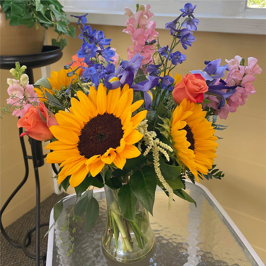 Rays of Life Bouquet – STEMZ FLORIST & TREASURES, Calgary AB