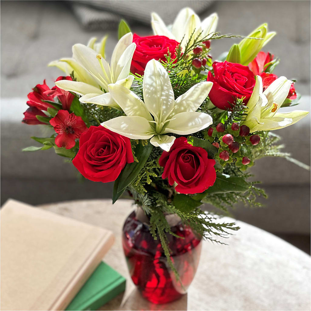 Evergreen Delight Bouquet – STEMZ FLORIST & TREASURES, Calgary AB