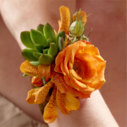 Irresistible Love Wrist Corsage – STEMZ FLORIST & TREASURES, Calgary AB