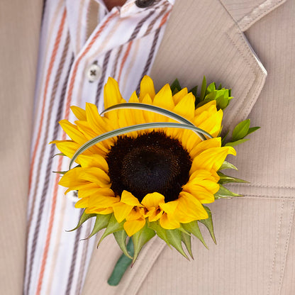 Free Spirit Boutonniere – STEMZ FLORIST & TREASURES, Calgary AB